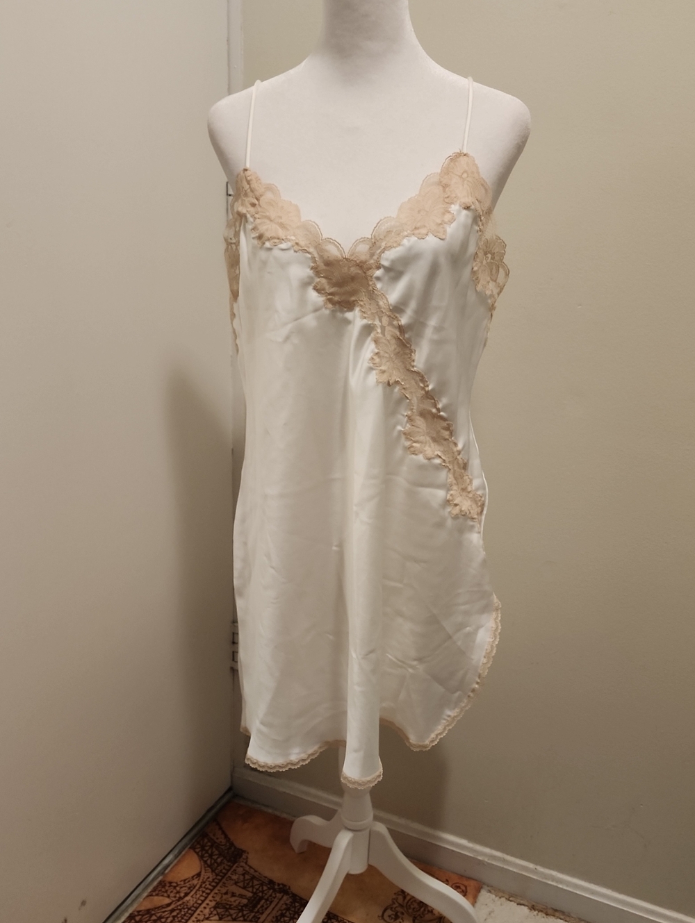 Miss Elaine Ivory Chemise with Beige Lace Vintage